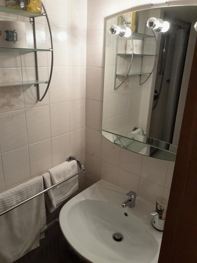 Apartment Mit Kueche Und Balkon Oder Terrasse, Ruhig Und Gut Erreichbar Piding Zewnętrze zdjęcie